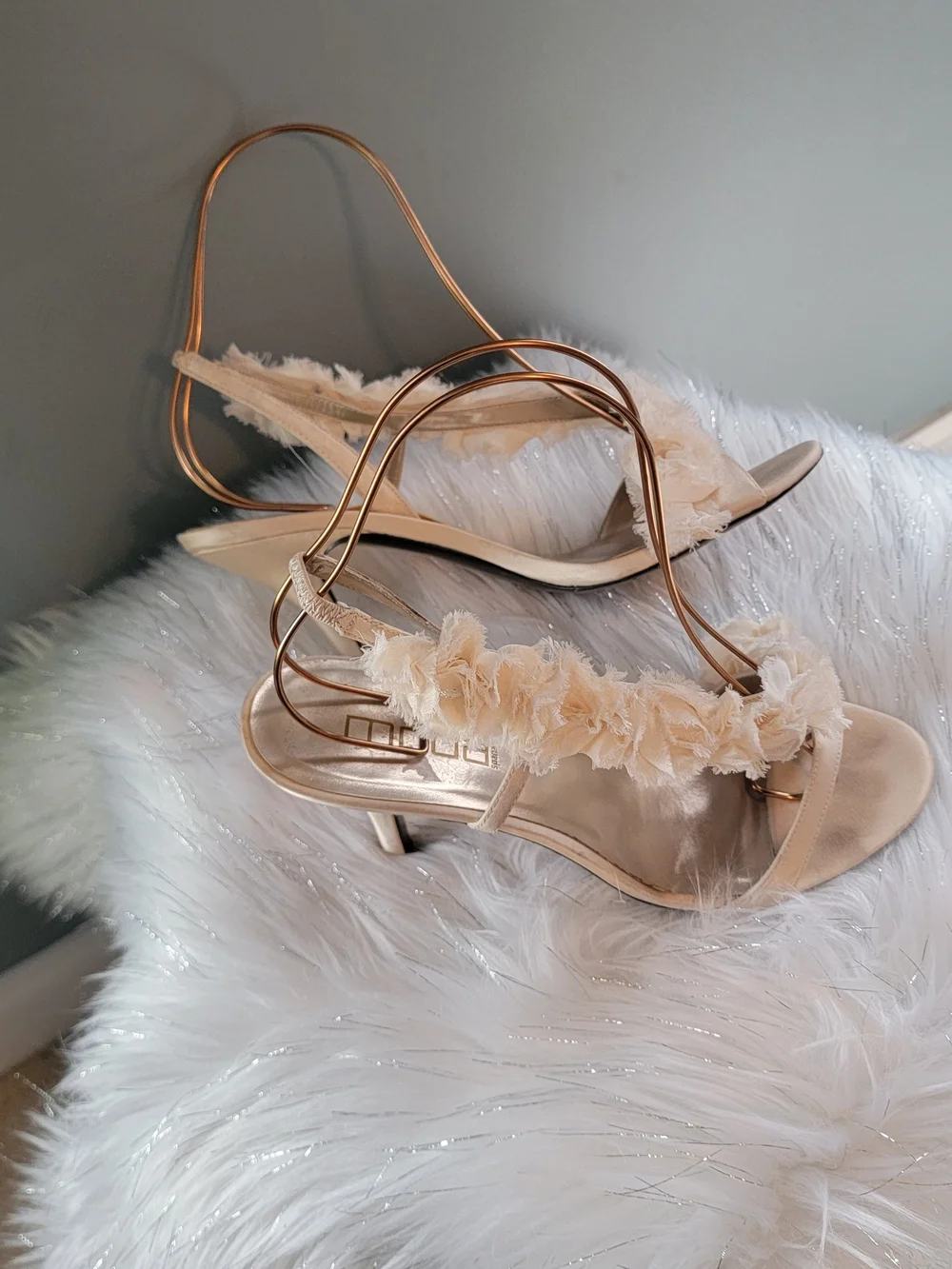 Moda International Cream Ruffle Slingback Heels - Picture 4 of 8